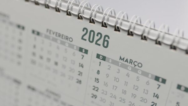 Calendario da scrivania per pianificazione e gestione del tempo