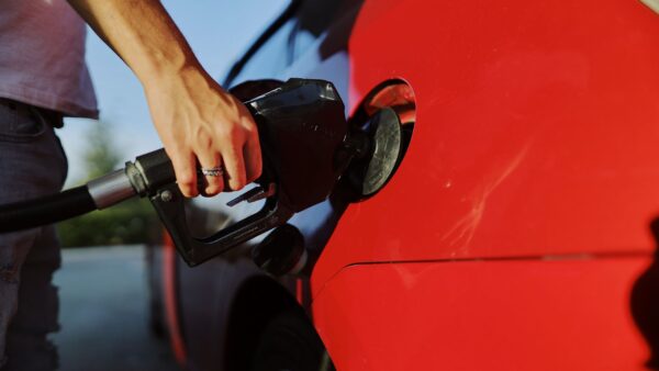 Fattura elettronica carburante: come funziona e app per ottenerla