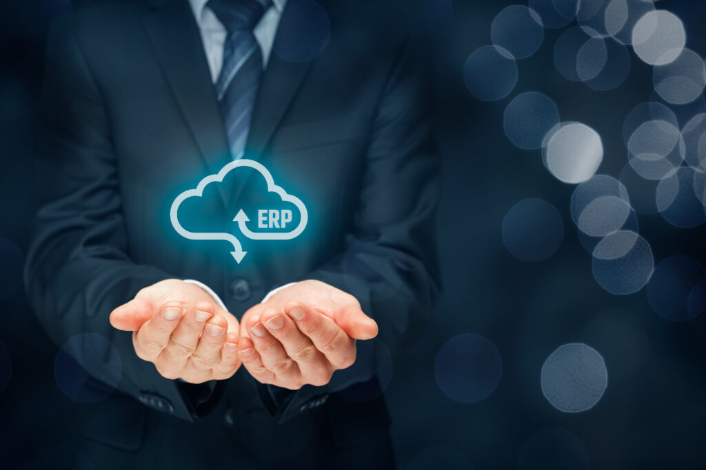 Gestione ERP nel cloud, mani aperte