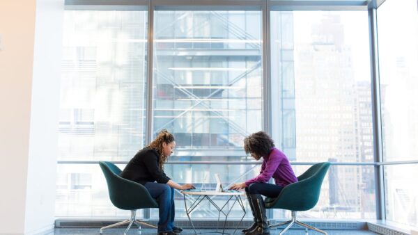 Confronto SEOPress vs Yoast SEO: funzionalità, prestazioni e prezzo