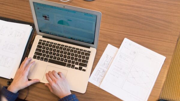 SEO per il settore beauty: come posizionare saloni e centri estetici