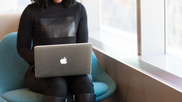 Come creare un workflow SEO completo con strumenti AI integrati